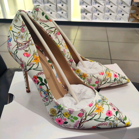 Aldo Shoes - New! Aldo Stessy Floral Pumps